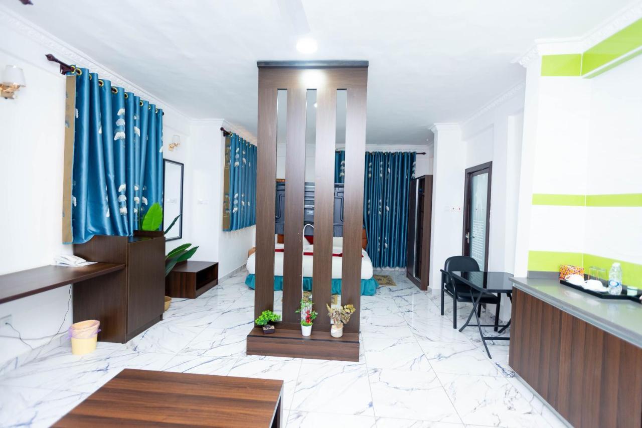 Sky Plus Hotel & Resort Ho Zewnętrze zdjęcie